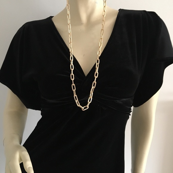 Gold toned mask chain with clasps - Picture 3 of 4